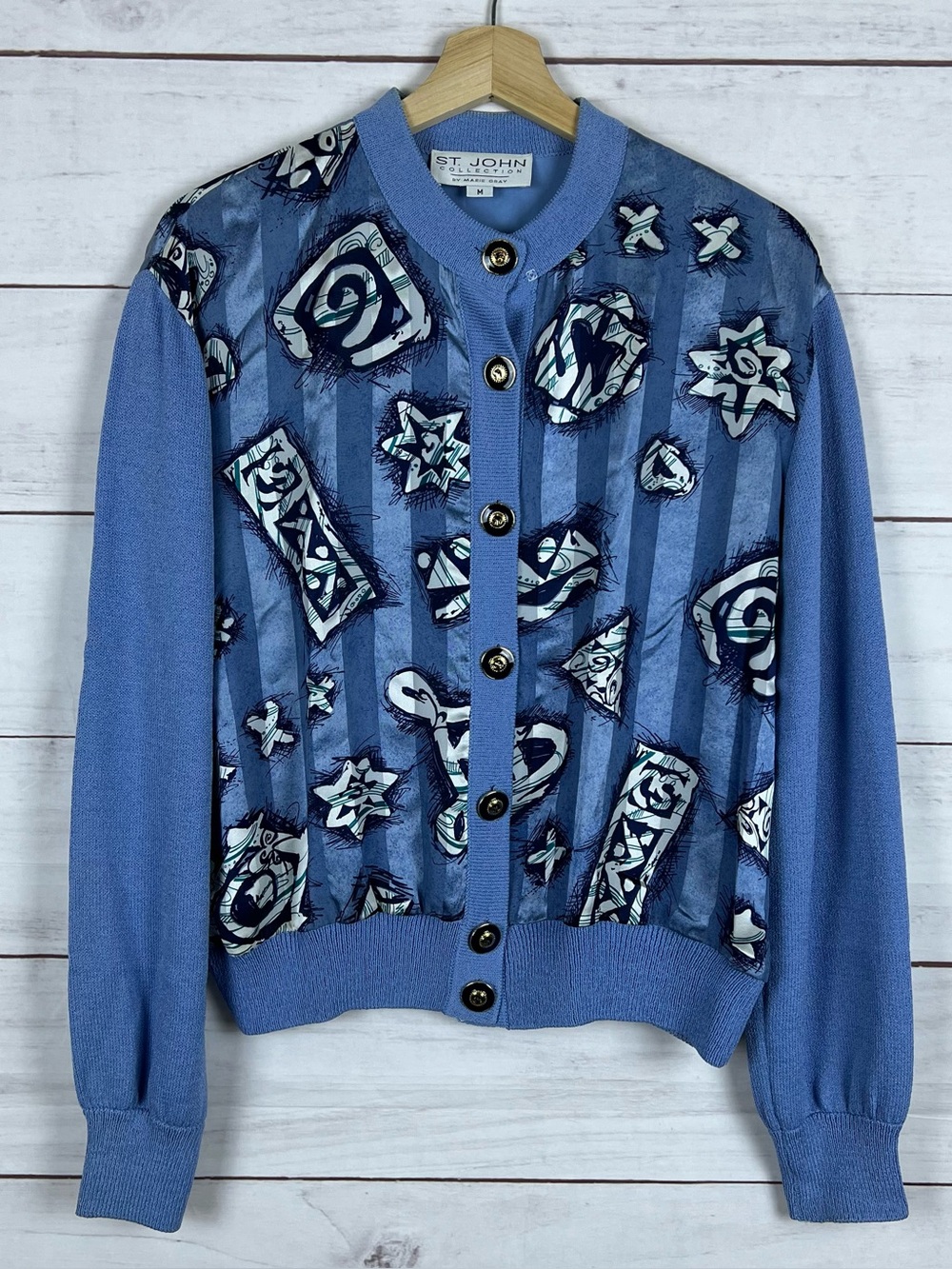 VINTAGE ST. JOHN COLLECTION BLUE SILK KNIT PRINT HEART X BUTTON JACKET Size M